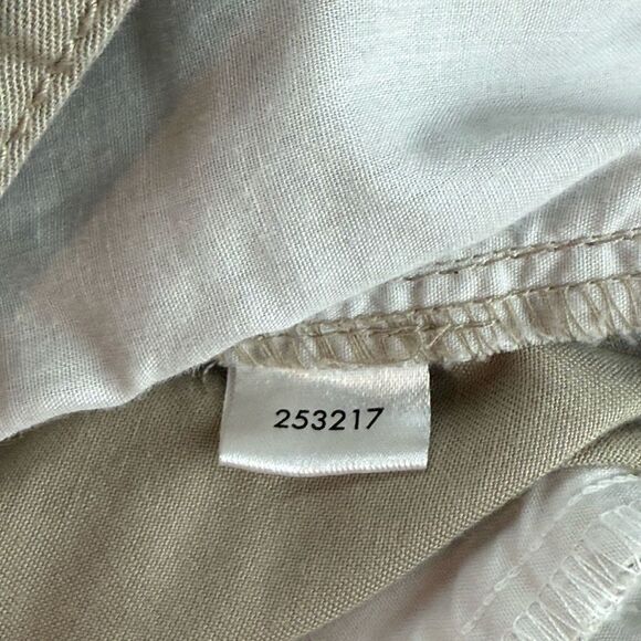 LOFT Ann Taylor Women's Khaki Cotton Shorts‎ Size 8 Casual - Picture 8 of 8